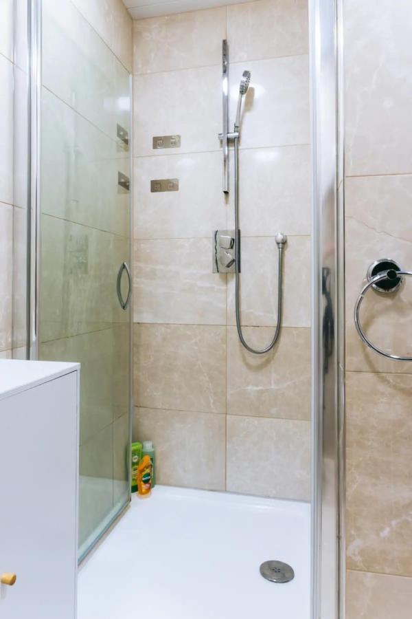 Homely 3 Bedroom In The Heart Of Central Edinburgh Exterior photo